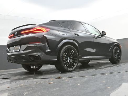 Used 2021 BMW X6 sDrive40i w/ M Sport Package image 40