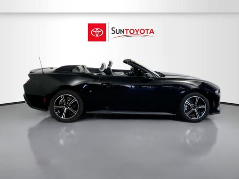 Used 2024 Ford Mustang Premium RWD image 36