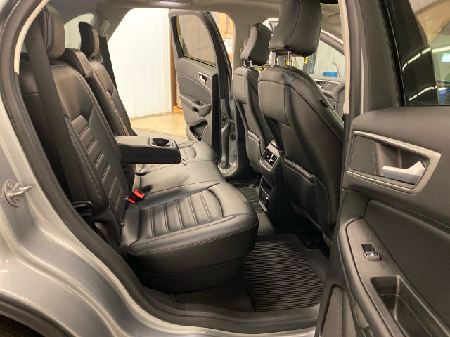 Used 2024 Ford Edge SEL w/ Convenience Package AWD/4WD image 32