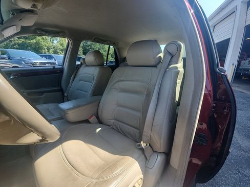 Used 2002 Cadillac De Ville w/ Comfort/Convenience Pkg FWD image 18