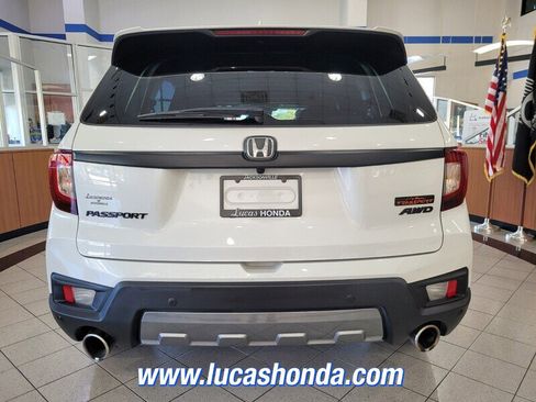 Used 2023 Honda Passport TrailSport image 5