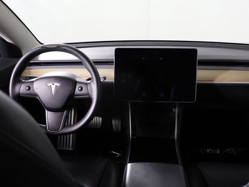 Used 2020 Tesla Model 3 Standard Range image 34