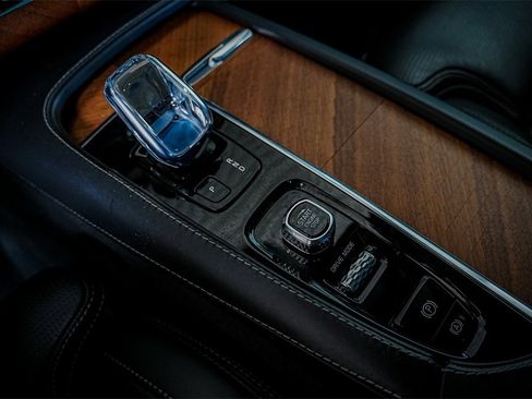 Used 2020 Volvo XC90 T8 Inscription image 19