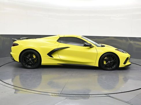 Used 2022 Chevrolet Corvette Stingray Preferred Conv w/ Z51 Performance Package RWD image 7