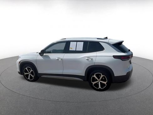 Used 2026 Volkswagen Tiguan SE FWD image 9