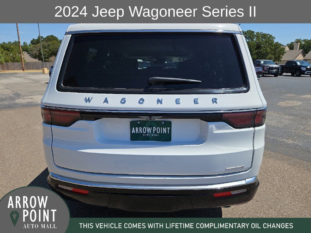 Used 2024 Jeep Wagoneer Series II w/ Flexible Seating Group RWD image 10