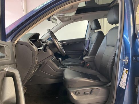 Used 2019 Volkswagen Tiguan SEL w/ 3rd Row Seat Package AWD/4WD image 24