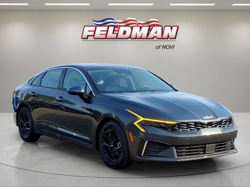 Used 2025 Kia K5 LXS FWD image 8