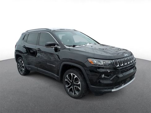Certified 2022 Jeep Compass Limited image 2