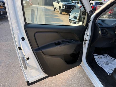 Used 2021 RAM ProMaster City Tradesman FWD image 9