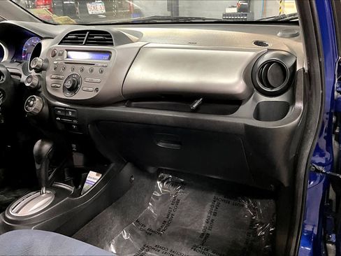Used 2010 Honda Fit Sport image 17