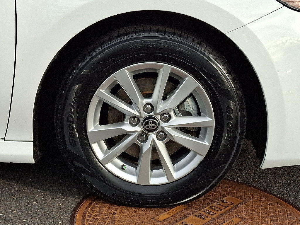 Certified 2025 Toyota Camry LE FWD image 8