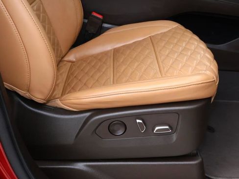 Used 2022 Cadillac Escalade ESV Premium Luxury image 24