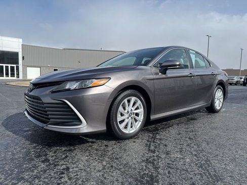 Certified 2023 Toyota Camry LE w/ Convenience Package image 3