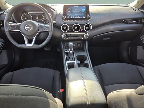 Used 2024 Nissan Sentra SV FWD image 12