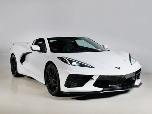 Used 2026 Chevrolet Corvette Stingray Coupe w/ Z51 Performance Package RWD image 7