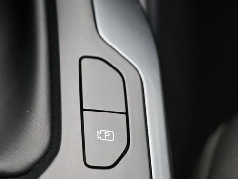 Used 2025 Kia K4 FWD image 25