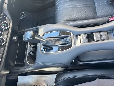 Used 2024 Honda HR-V EX-L image 24