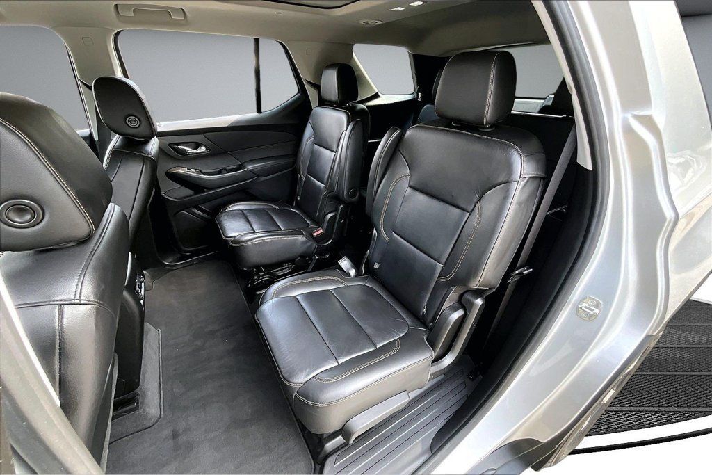 Used 2020 Chevrolet Traverse LT w/ LT Premium Package AWD/4WD image 22