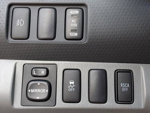 Used 2010 Toyota Tacoma PreRunner RWD image 12