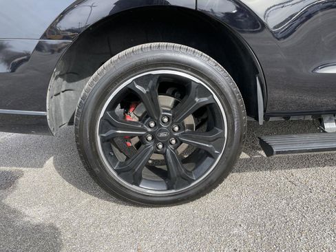 Certified 2022 Ford Expedition Limited image 61