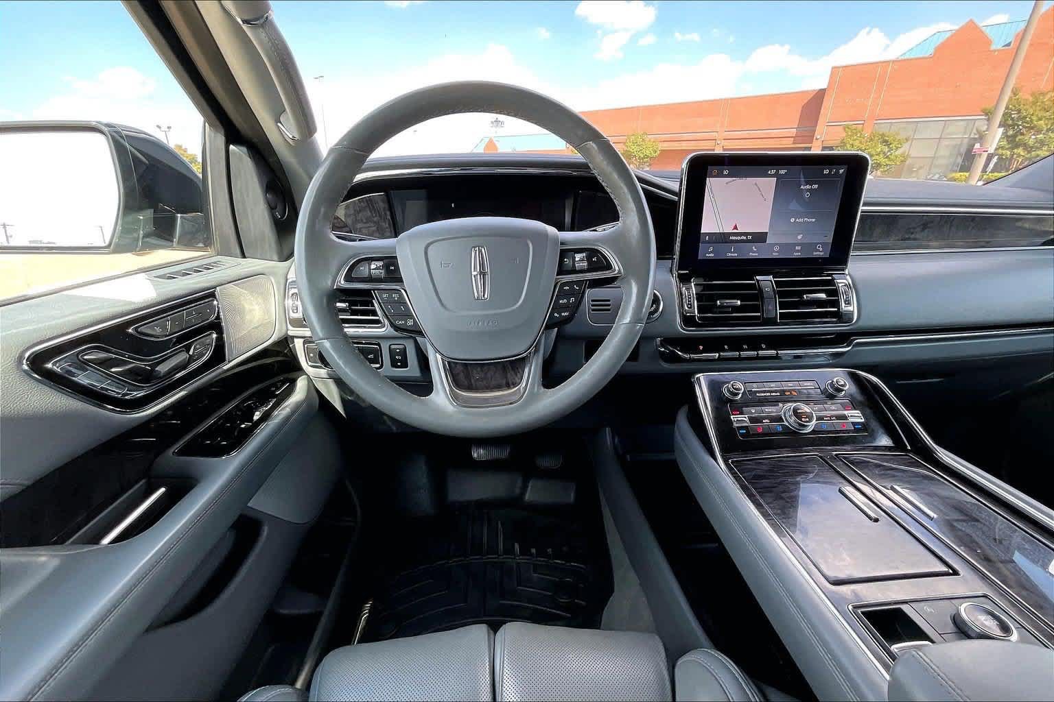 Used 2020 Lincoln Navigator L Reserve w/ Luxury Package AWD/4WD image 12