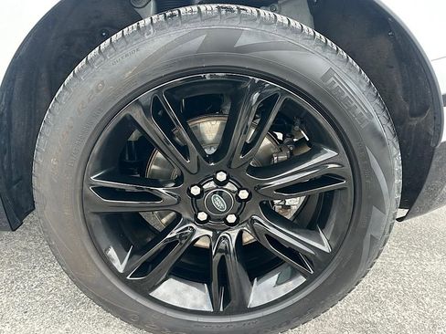 Used 2023 Land Rover Range Rover Velar R-Dynamic S image 31