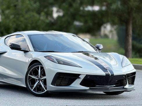 Used 2021 Chevrolet Corvette Stingray Premium Cpe w/ Z51 Performance Package RWD image 42