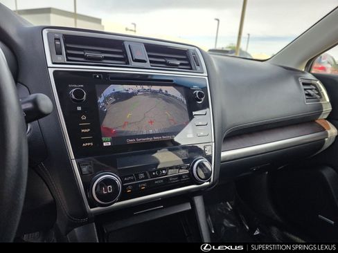 Used 2018 Subaru Outback 2.5i Limited AWD/4WD image 18