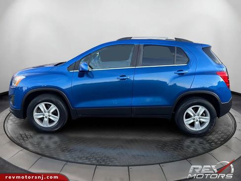 Used 2015 Chevrolet Trax LT w/ LT Plus Package image 2