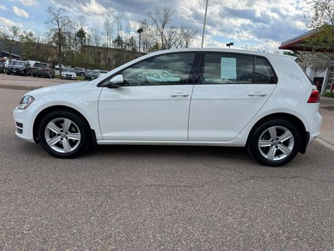 Used 2017 Volkswagen Golf S FWD image 4