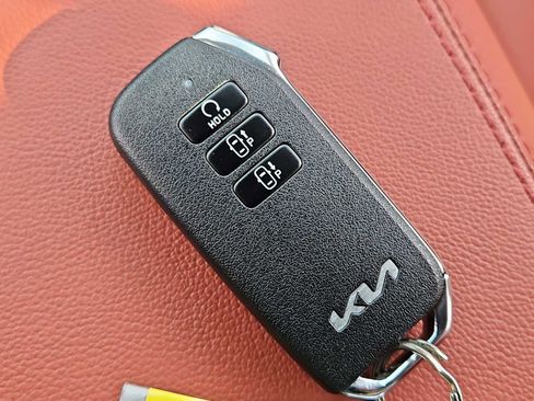 Used 2024 Kia Sportage SX Prestige image 36