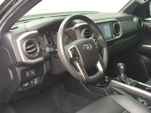 Used 2022 Toyota Tacoma Limited w/ Nightshade Package image 10
