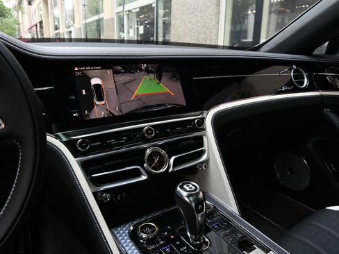 New 2025 Bentley Flying Spur Plug-In Hybrid image 20