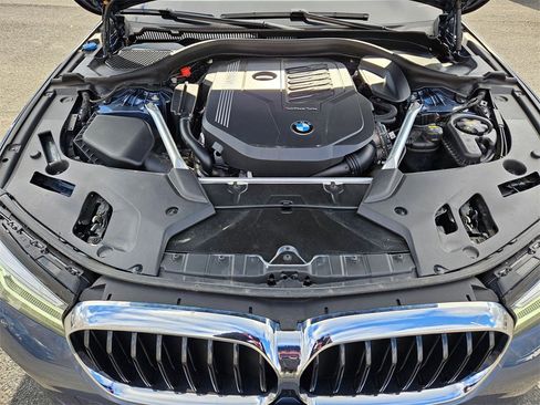 Certified 2023 BMW 540i xDrive w/ Premium Package image 25