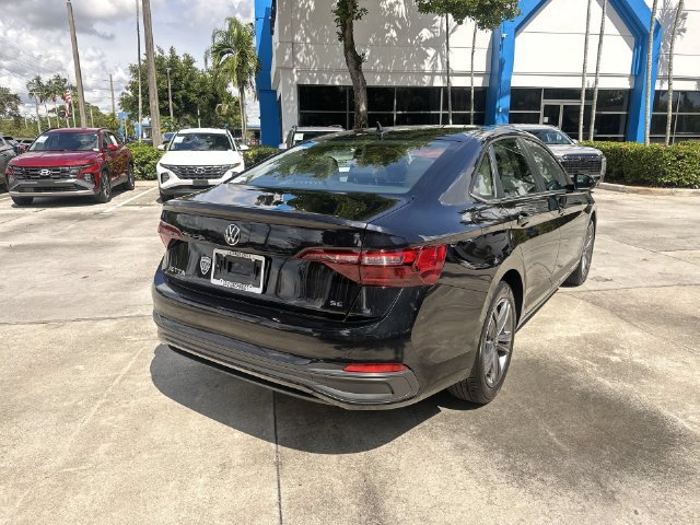 Used 2024 Volkswagen Jetta SE FWD image 37