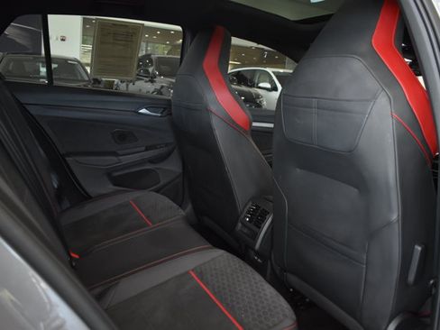 Used 2025 Volkswagen GTI SE FWD image 24