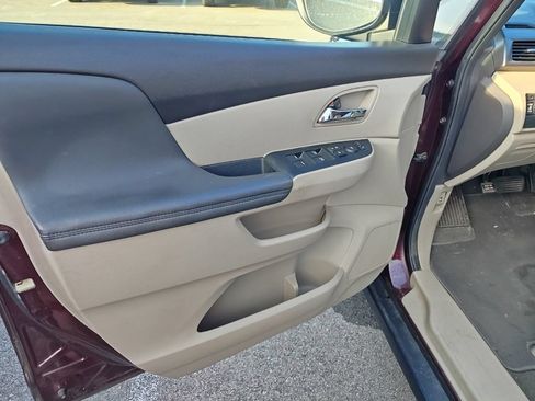 Used 2014 Honda Odyssey EX image 6