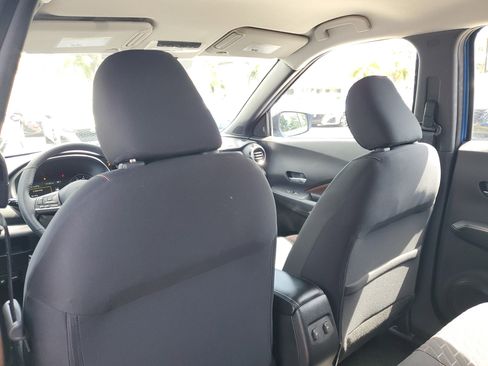 Certified 2023 Nissan Kicks SR image 13