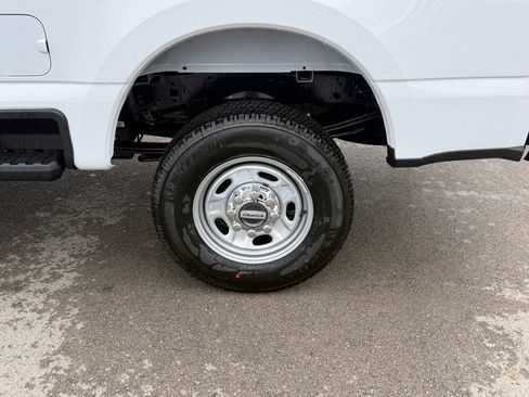 New 2026 Ford F250 XL w/ XL Chrome Package image 42