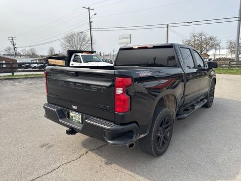 Used 2025 Chevrolet Silverado 1500 Custom Trail Boss w/ Turbomax Blackout Package AWD/4WD image 3