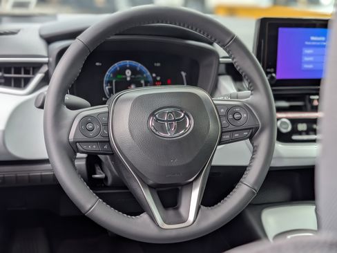 New 2026 Toyota Corolla SE image 14
