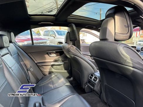 Used 2025 Mercedes-Benz C 300 4MATIC Sedan image 35