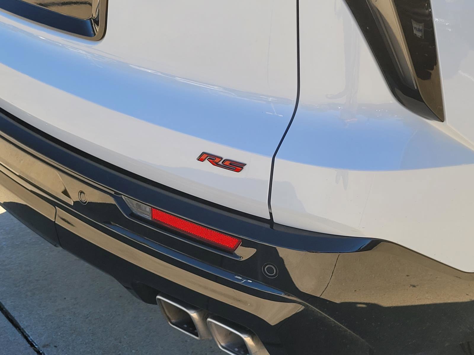 Used 2026 Chevrolet Traverse RS FWD image 5
