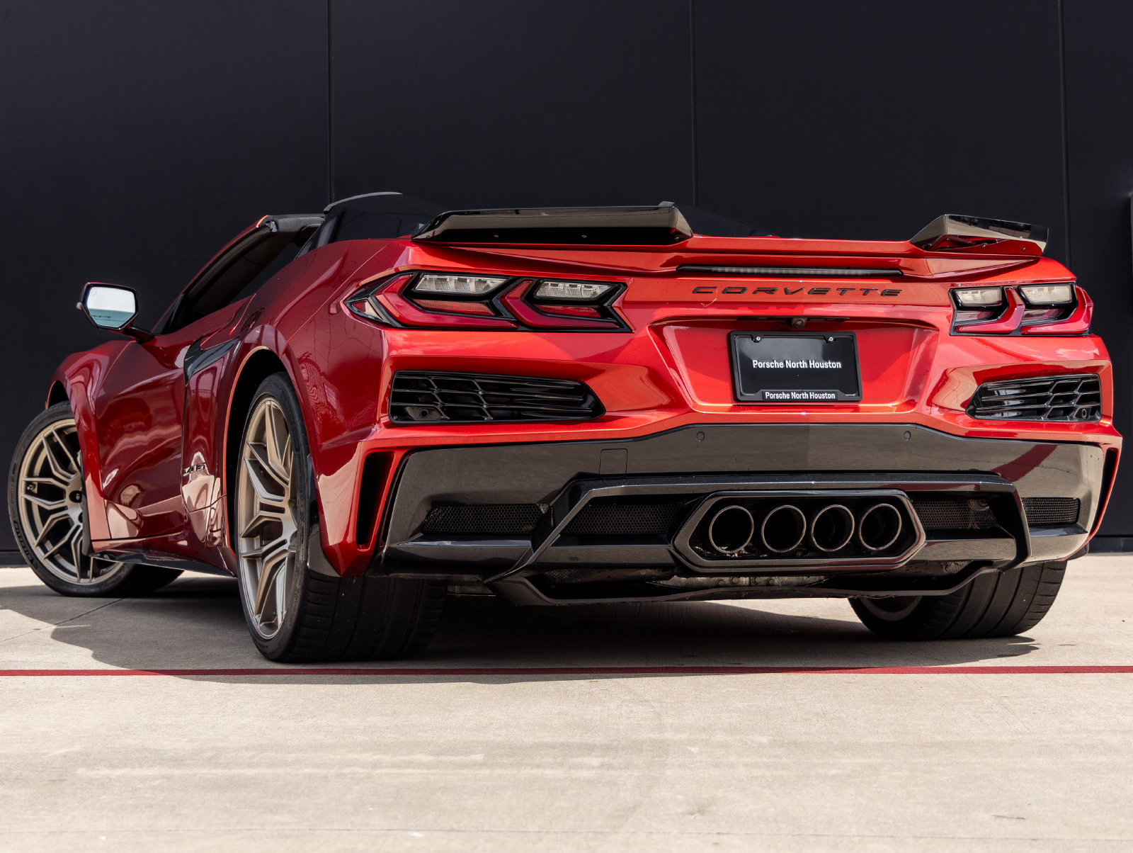 Used 2024 Chevrolet Corvette Z06 RWD image 7