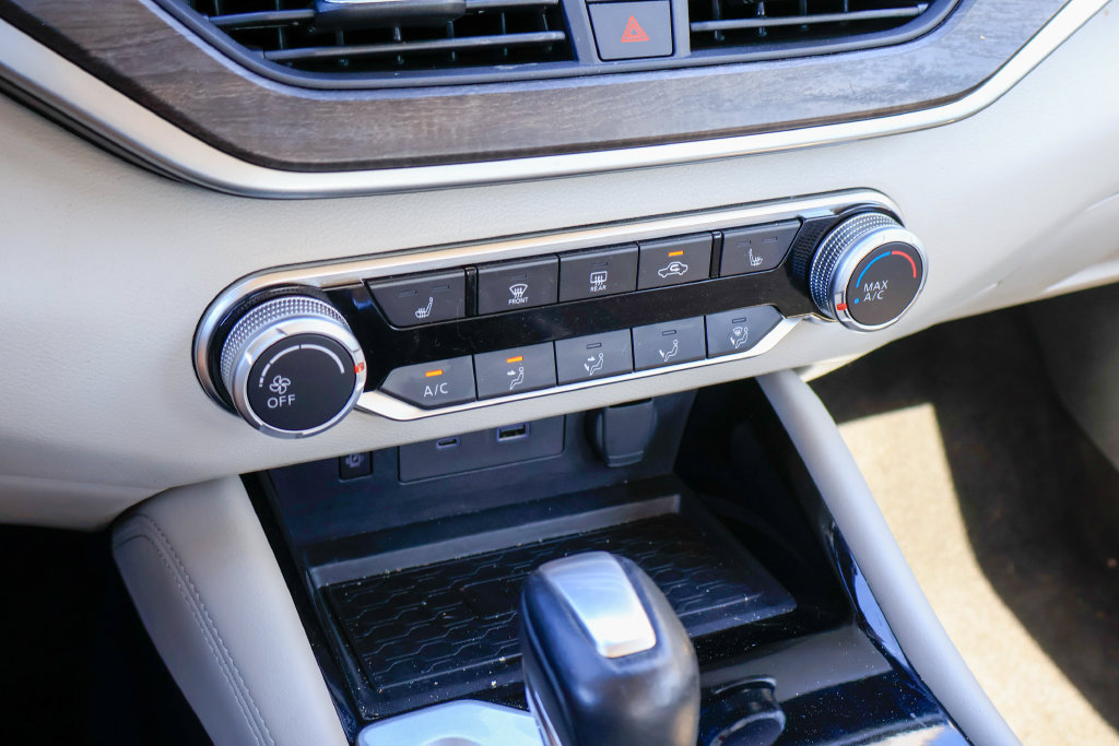 Used 2023 Nissan Altima 2.5 SV w/ SV Premium Package FWD image 15