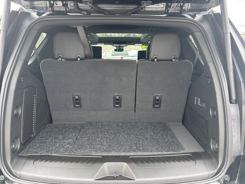 Used 2025 GMC Yukon Elevation w/ Elevation Premium Package image 5