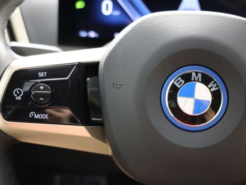 Used 2023 BMW iX xDrive50 w/ Premium Package AWD/4WD image 28