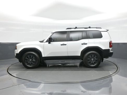 Certified 2024 Toyota Land Cruiser image 4