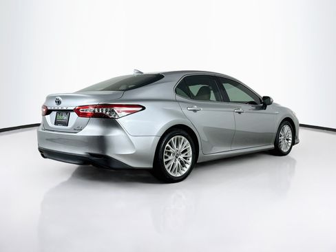 Used 2019 Toyota Camry XLE w/ Driver Assist Package FWD image 9